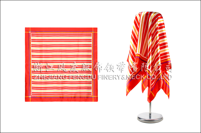 中国银行 真丝大方巾 规格：80x80