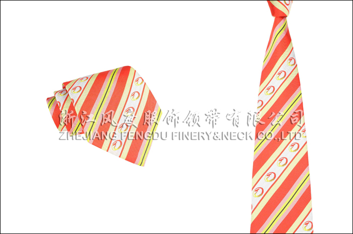 湖南龙镶 色织涤丝哔咔漫画
